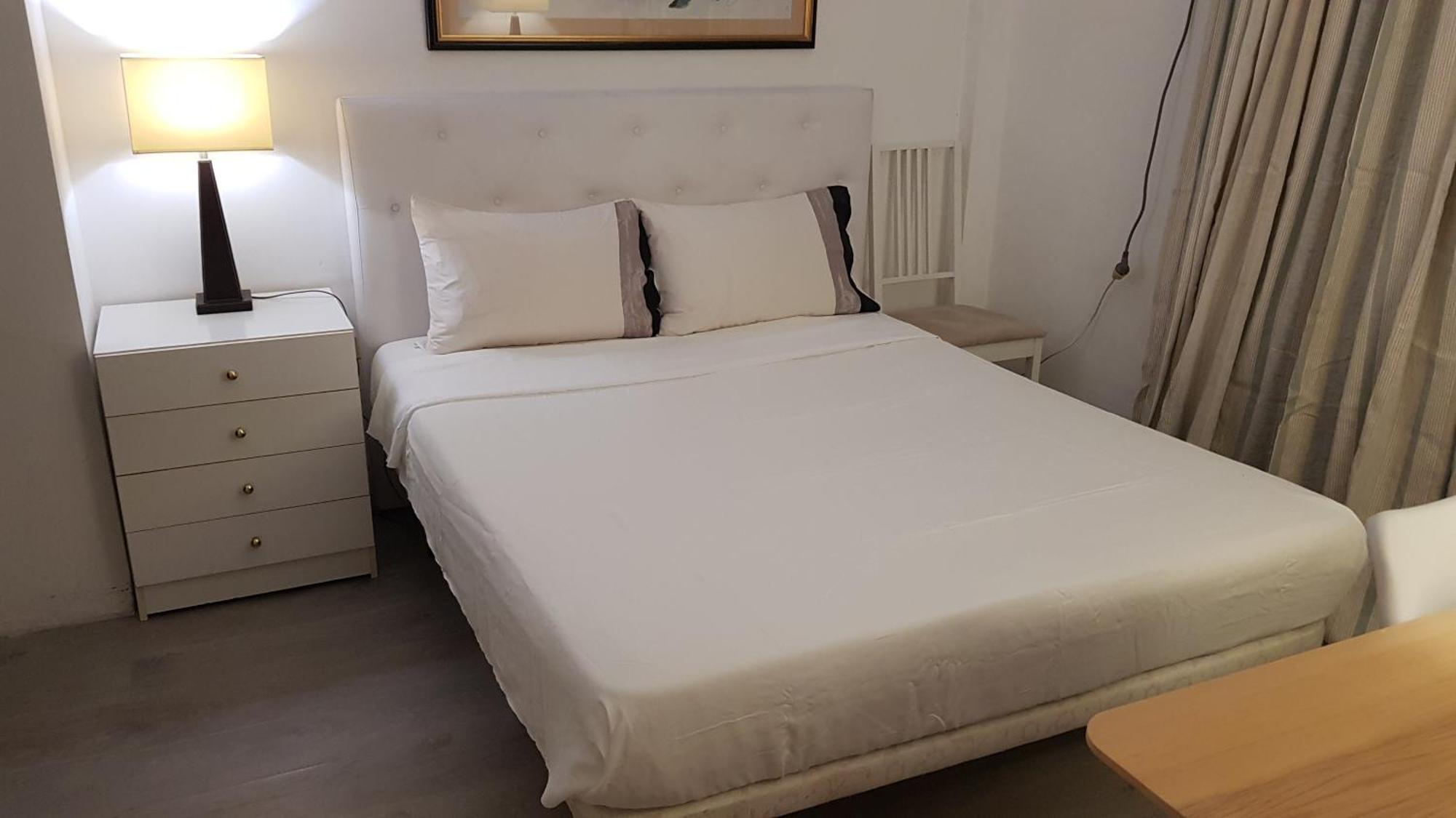 Little Peaceful Retreat Room With Bath, Heating, Terrace, Free Wifi Fridge Easy Parking Marbella Dış mekan fotoğraf
