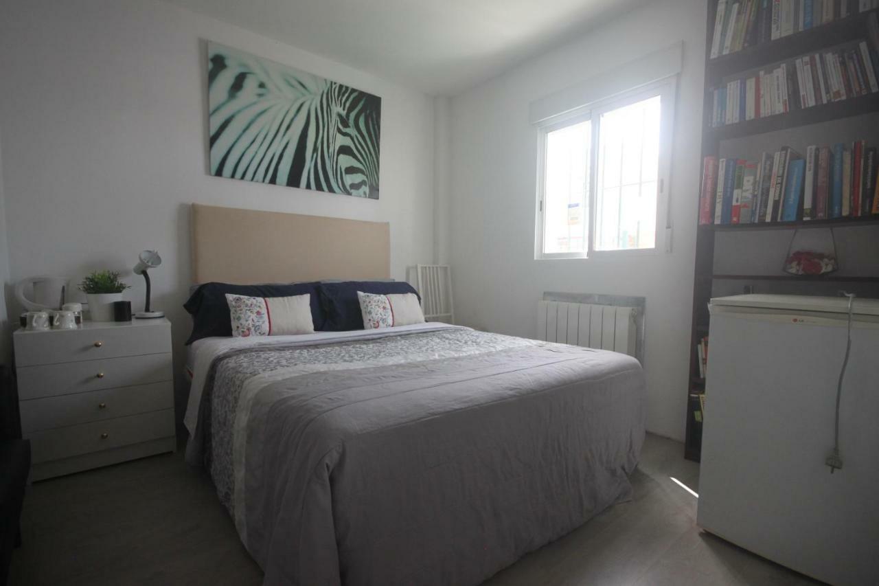 Little Peaceful Retreat Room With Bath, Heating, Terrace, Free Wifi Fridge Easy Parking Marbella Dış mekan fotoğraf